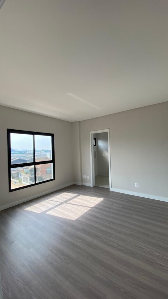 WhatsApp Image 2025-12-13 at 22.58.51 (3)